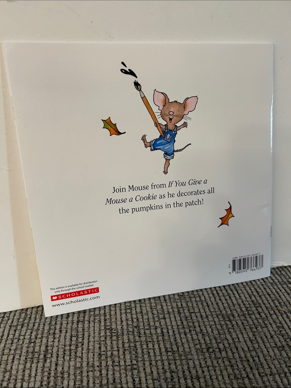 Pumpkin Day, Mouse! Book By Laura Numeroff & Felicia Bond give a mouse series - Picture 2 of 5